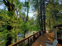 RiverPeace on the McKenzie - Chalets