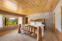 ENCHANTED CIRCLE LODGE-AWESOME MOUNTAIN VIEWS WITH HOT TUB AND SAUNA! - balcony