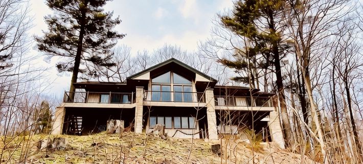 Quality, Modern Home with Lake Superior & Madeline Island Views & Sauna Hotels in Bayfield County