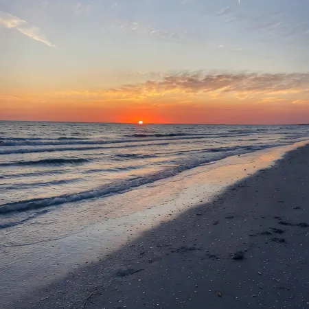 Gulf Front on an island,kayaks,tennis/pickleball SUP, 1 pet POOL IS CLOSED