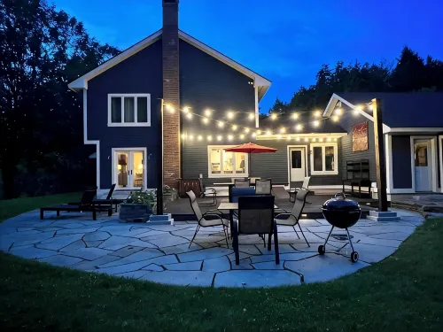 Spacious home on picturesque grounds with stunning views.  Quechee - Woodstock - Wifi