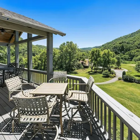 Luxury Condo w/ Resort Golf Course View, Washer & Dryer, Amenities, Easy Access!