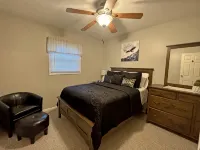 Family-friendly Home with large backyard and game room - WiFi