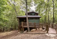 FoResTree House- Peaceful Luxury Treehouse Hot tub - 4-Star