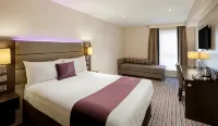 Premier Inn Cardiff Bay - واي فاي
