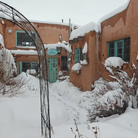 CASA FLORA Quiet & Cozy Downtown Plaza Apartment
