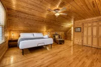Rocky Top Retreat  Hot Tub & Mountain Views - Wifi