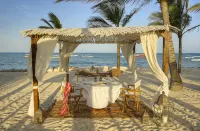 Billionaire Resort & Retreat - Beach