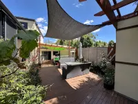 room with balcony - Pensions