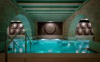 B2 Boutique Hotel + Spa - Pools
