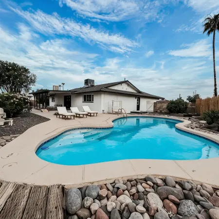 NEW remodel w pool - close to ASU/Scottsdale/Spring training
