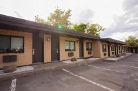 Motel Newstar Laval Hôtels à proximité de : Théâtre du Vieux-Terrebonne