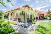 Hartley Homestead Boutique Bed & Breakfast Hotels in Alexandra
