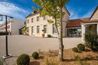 Ibis Styles Dijon Sud Domaine de Beauregard Hotels in Fénay