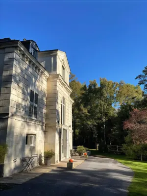 Domaine de Bonneuil Hotels in Bonneuil-les-Eaux