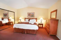 Riviera Oaks Resort and Racquet Club