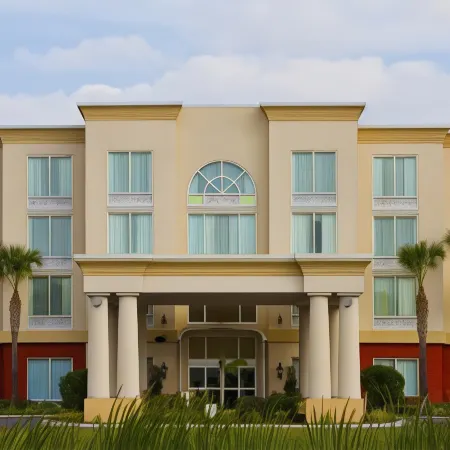 Holiday Inn Express & Suites ARCADIA by IHG