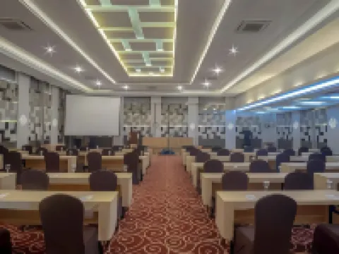 Tjokro Hotel Pekanbaru Hotels in Bukit Raya