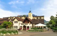 Swiss-Chalet Merlischachen - Romantik Schloss-Hotel am See Hotel a 