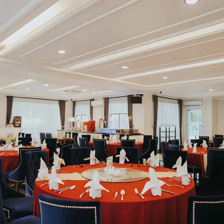 Adhiwangsa Hotel