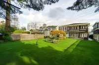 Imperial House Hotel in zona Simon Fraser University