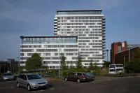 Viridian Apartments in Basingstoke Serviced Apartments - Skyline Plaza Hotels near Basingstoke Railway Station
