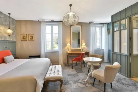 Hotel les Glycines and Spa 4 Stars