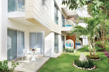 The Fives Beach Hotel & Residences