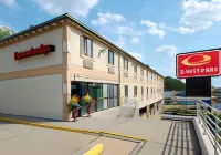 Days Inn by Wyndham Jersey City / NYC Area Hotels near Secaucus Junction