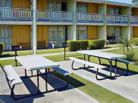 Mid Towne Inn & Suites Hotels in Windcrest