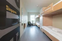 Rumi Hostel فنادق في Midtsandan