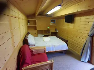 17b DB Airbnb