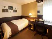 Yamatoya Honten Hotels near Ehime University Tarumi Campus
