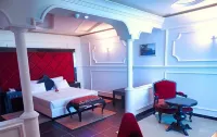 Hotel Raya Tichy Отели в г. 