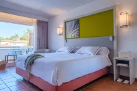 Oassium Hotel Only Adult Hôtels à proximité de : Pacha La Pineda