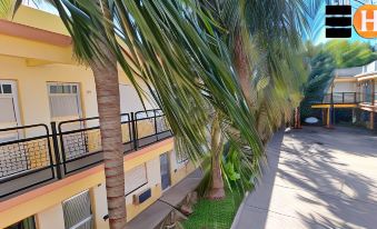El Hotelito
