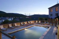 Chateau de Creissels - Pool