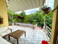 Lake View Homestay