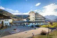 Smy Koflerhof Wellness & Spa Dolomiti Hotels in Mitterolang