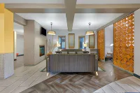 Best Western Plus the Four Corners Inn