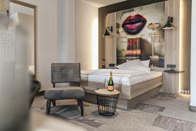 阿歷克斯桑德斯酒店寄宿公寓及餐廳