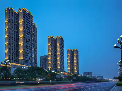 Vienna Hotel (Yibin West Railway Station Wanda Plaza Branch) Hotels in Yibin