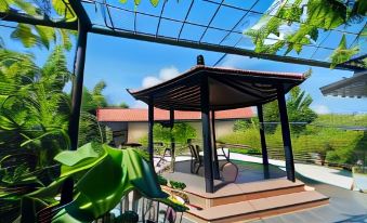 Hy Vien Boutique and Garden