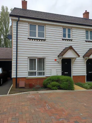 Langley Haven - 3 Br House Hôtels à proximité de : St Mary and All Saints Church Boxley