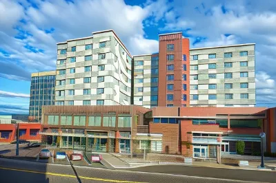 Courtyard Seattle Everett Downtown Hotels near Sounder Train Everett Station