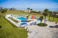 Days Inn & Suites by Wyndham Jekyll Island - Beach