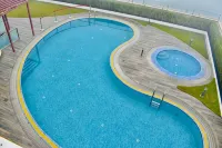Ramada by Wyndham Aligarh GT Road - Kolam Renang