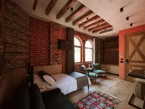 Hotel Taverna Devolli