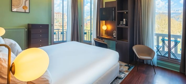 Splendid Hotel Lac d'Annecy, Handwritten Collection Hotels in Annecy