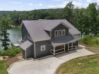 ☀️NEW HOME☀️ - 2 Master Bedrooms, Double Decker Dock, Lillypad, Paddle Boards Hotels in Winston County